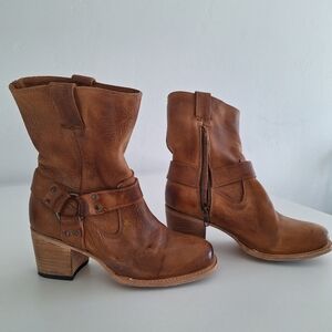DARCY Freebird Boots